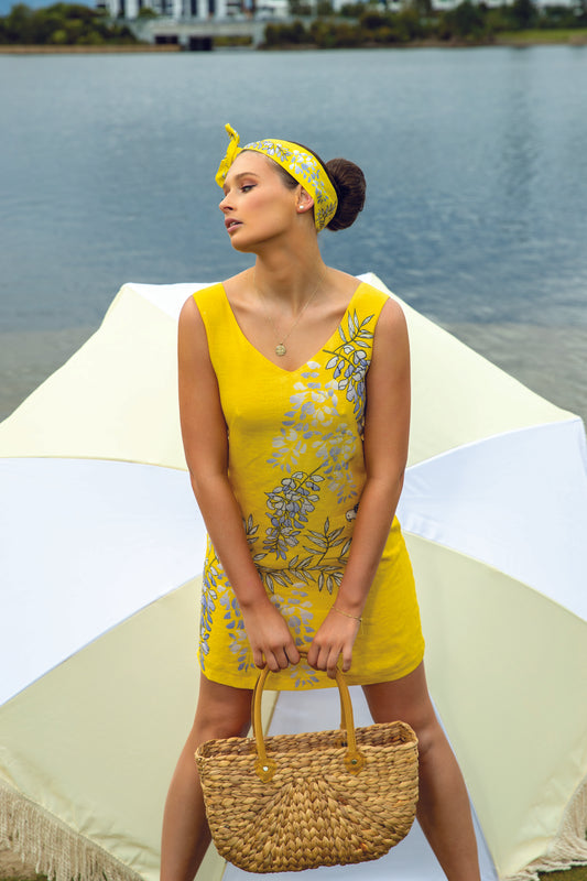 Wisteria & Lorikeet V Neckline Sleeveless Shift Dress